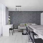 One Bedroom Apartment With A Balcony - Dietla 109 Street